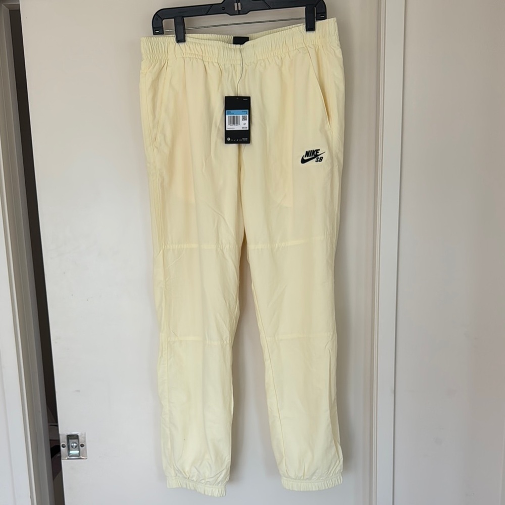 Nike SB cream windbreaker Pants